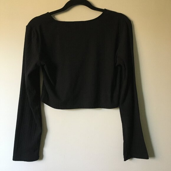 Stretchy Cropped Black Ribbed Top - Picture 2 of 11